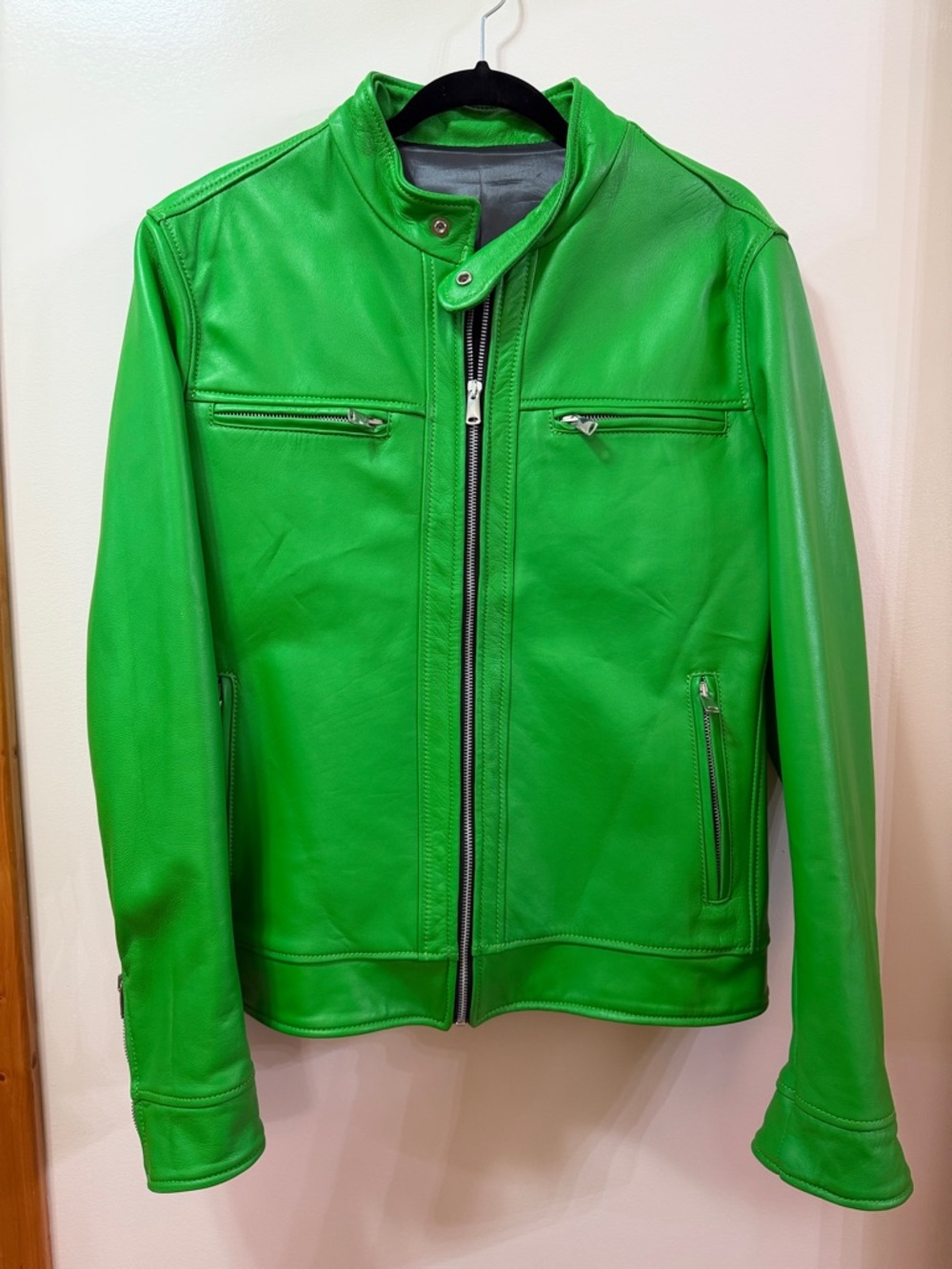 Custom Made in Italy Unisex Green Leather Jacket Classic Zip Front. Medium NWOT